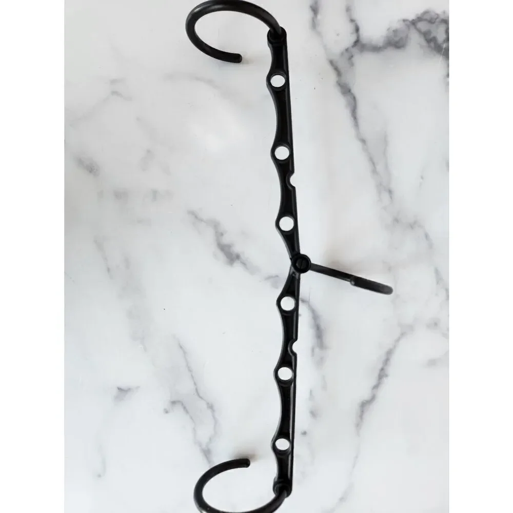 Plastic black belt tie hanger 1 piece